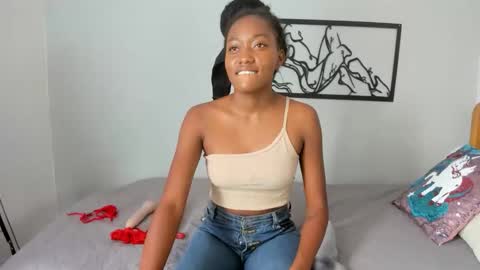 Snapshot of karina_lopez7 chatting on September 21, 2:38 pm karina_lopez7 online show from September 21, 2:38 pm