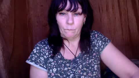 Snapshot of karina_ren chatting on January 23, 7:00 am Karina online show from January 23, 7:00 am