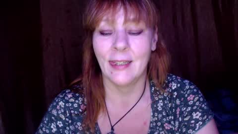 Snapshot of karina_ren chatting on December 19, 5:29 pm Karina online show from December 19, 5:29 pm