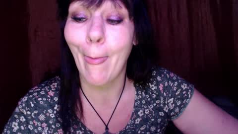 Snapshot of karina_ren chatting on January 1, 3:24 pm Karina online show from January 1, 3:24 pm
