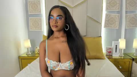karinaacox online show from May 11, 2:45 pm