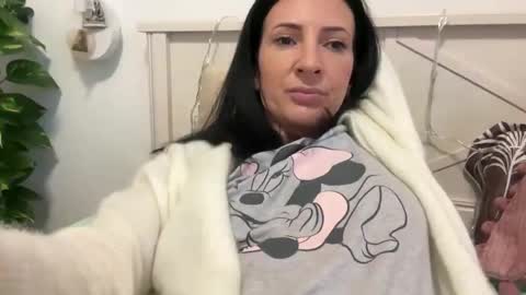 Karina online show from January 17, 2:50 pm