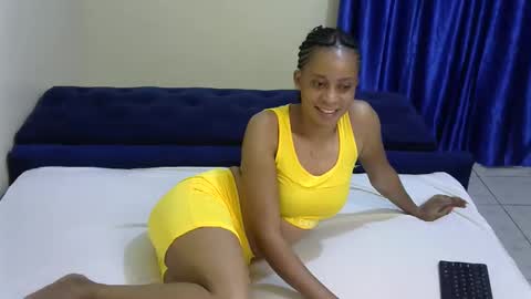 karinda_d online show from February 6, 8:12 pm