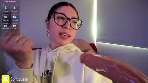 Snapshot of karla_honey_ chatting on September 13, 8:28 pm Karla online show from September 13, 8:28 pm