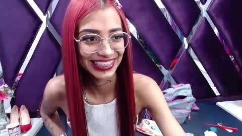 KarlasLutSKinny online show from December 19, 3:07 am