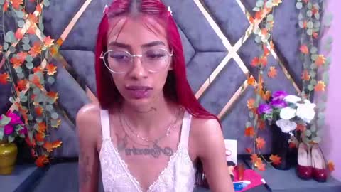 KarlasLutSKinny online show from December 28, 4:08 am