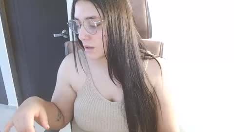 kloy online show from September 25, 2:49 pm