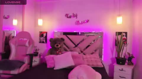 Karly Moonns online show from July 25, 2:18 am