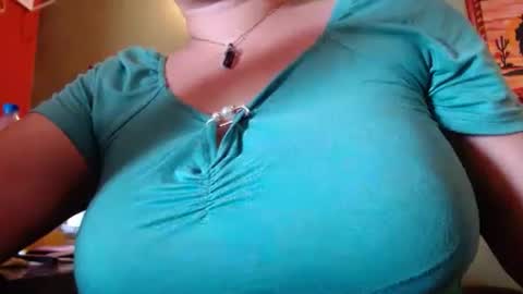 karol0022 online show from May 31, 1:39 pm