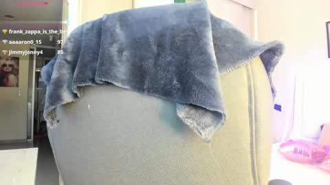 karol__miller online show from December 14, 10:37 pm