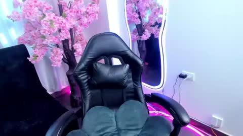 karol online show from July 24, 9:55 pm