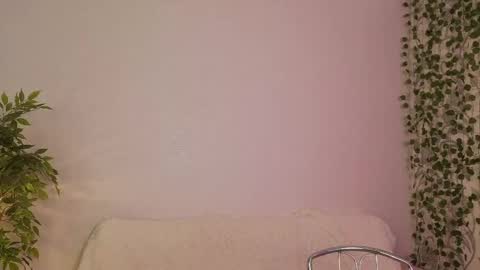 Molly online show from May 31, 8:31 am