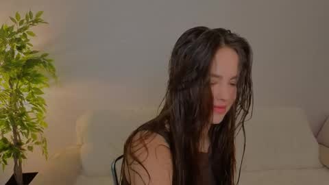 Molly online show from May 25, 6:56 am