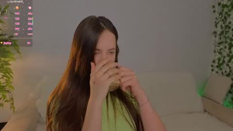 Molly online show from May 24, 6:34 am