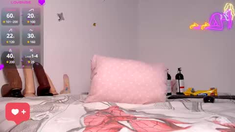 Snapshot of karolgirl_1 chatting on March 7, 10:24 am Karol online show from March 7, 10:24 am