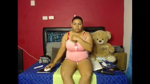 Snapshot of karolhot916 chatting on September 29, 8:19 am karol online show from September 29, 8:19 am