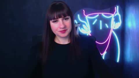 Caroline online show from December 11, 6:25 am