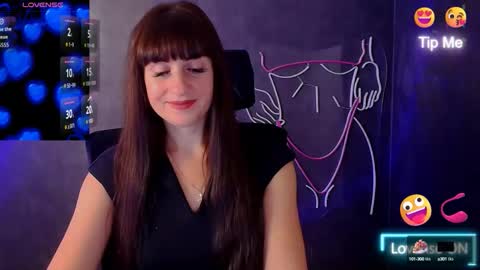 Caroline online show from September 26, 7:17 am