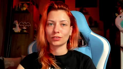 karoline121 online show from April 18, 8:31 pm