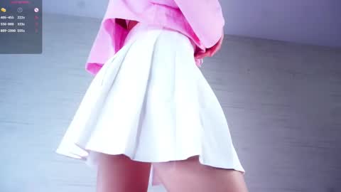 lina online show from February 11, 1:45 pm