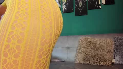 Snapshot of karolsweet_ chatting on March 6, 9:09 pm KarolSweet online show from March 6, 9:09 pm
