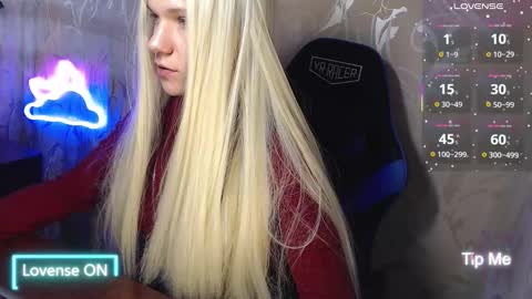 Caroline Fox online show from March 13, 11:22 am