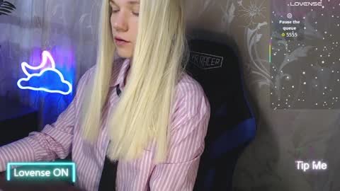 Caroline Fox online show from March 29, 9:41 am