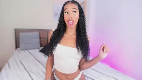 Kary Moon online show from December 20, 8:13 pm