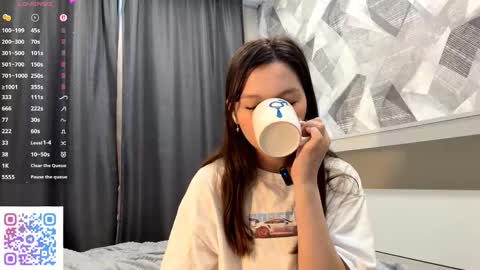 Kira online show from October 29, 8:40 am