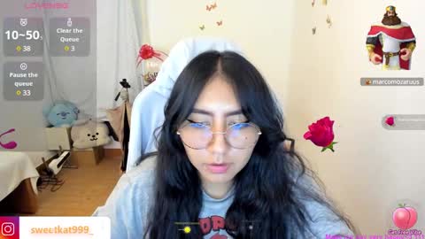 Kat       online show from February 10, 8:31 pm