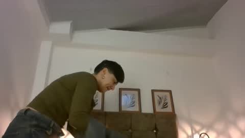 kat paradisse online show from April 7, 11:34 am