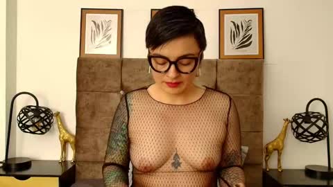 kat paradisse online show from October 28, 10:47 pm