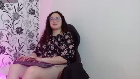 katalella_tay1 online show from July 13, 3:18 am
