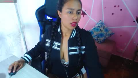 Snapshot of kataleya_amaya chatting on January 25, 10:39 pm kataleya_amaya online show from January 25, 10:39 pm