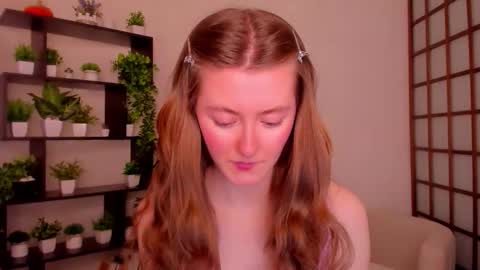 Snapshot of kate_cuddle chatting on October 15, 2:25 am Kate online show from October 15, 2:25 am