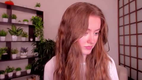 Snapshot of kate_cuddle chatting on October 3, 3:11 am Kate online show from October 3, 3:11 am