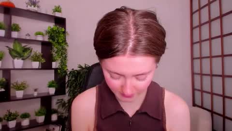 Snapshot of kate_cuddle chatting on October 16, 2:36 am Kate online show from October 16, 2:36 am