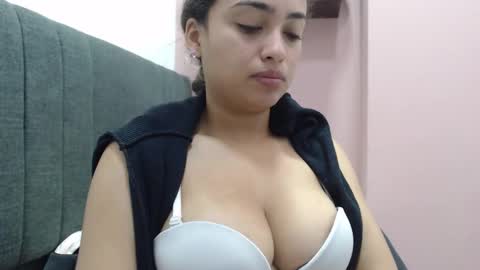 Kari online show from February 24, 2:05 pm