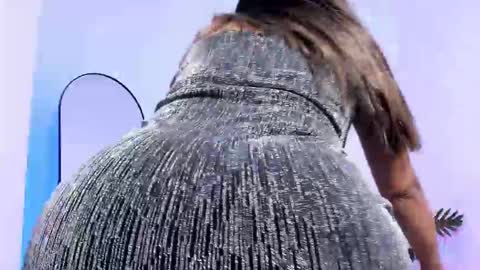 Kate Boisson online show from December 18, 8:57 pm