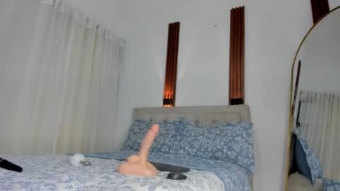 Kate Boisson online show from March 17, 9:30 pm