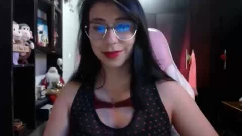Kateeen18 online show from May 3, 4:05 am