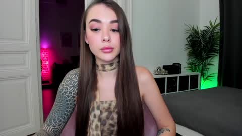 Kate new profile same me undercostruction online show from December 4, 5:44 pm