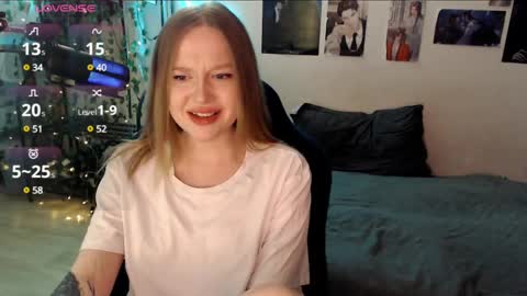 Snapshot of katerinaxvold chatting on February 14, 6:51 pm Lisa online show from February 14, 6:51 pm