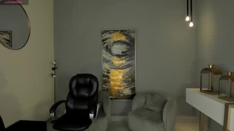 K A T E  online show from March 11, 10:40 am