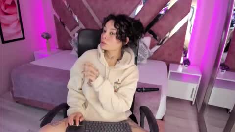 KatheGomez  online show from January 7, 3:21 am