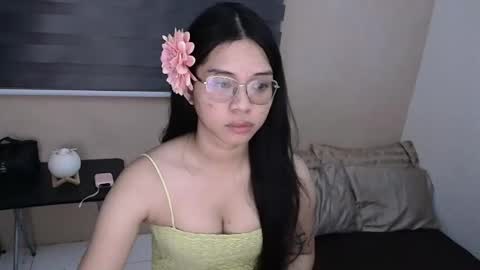 Katherine online show from May 31, 2:12 pm