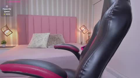 KATIA online show from October 24, 12:45 pm