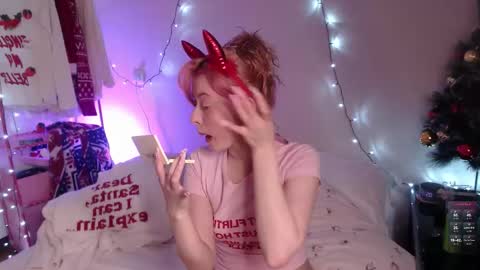 Katie Deville online show from December 20, 2:37 am