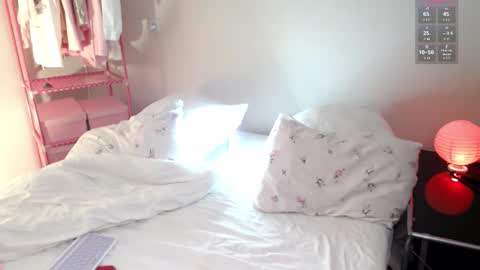 Katie Deville online show from February 8, 7:39 pm