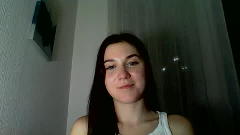 katie_foxi online show from October 17, 8:45 pm